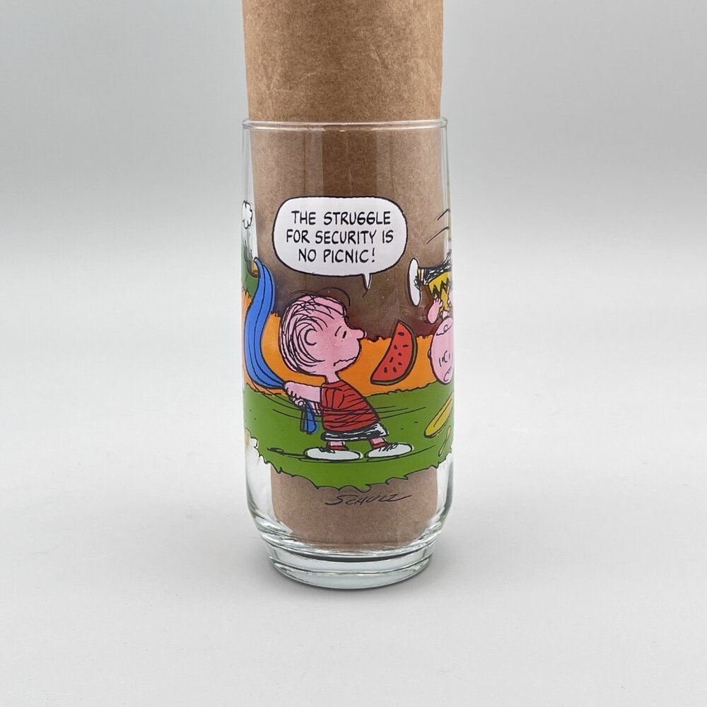 Vintage McDonalds Camp Snoopy "Struggle for Security" 6" Peanuts Glass